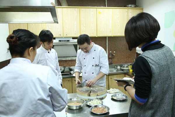 北京接下学孩子做饭多少钱